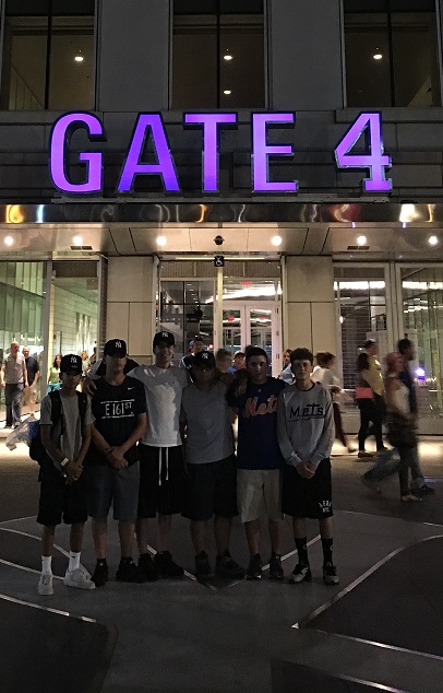 Joey w friends 2